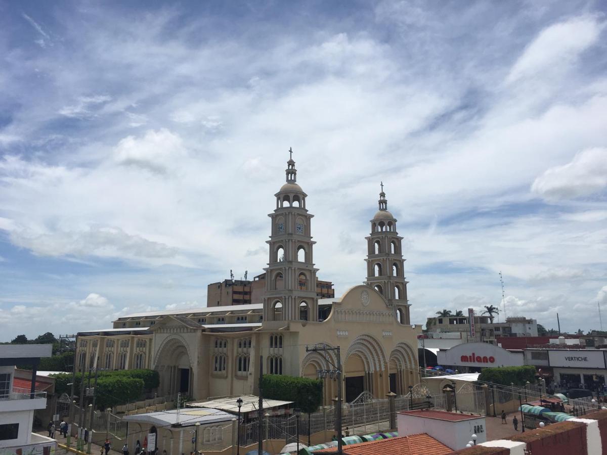 Hotel Arcos Del Parque Acayucan Exteriör bild