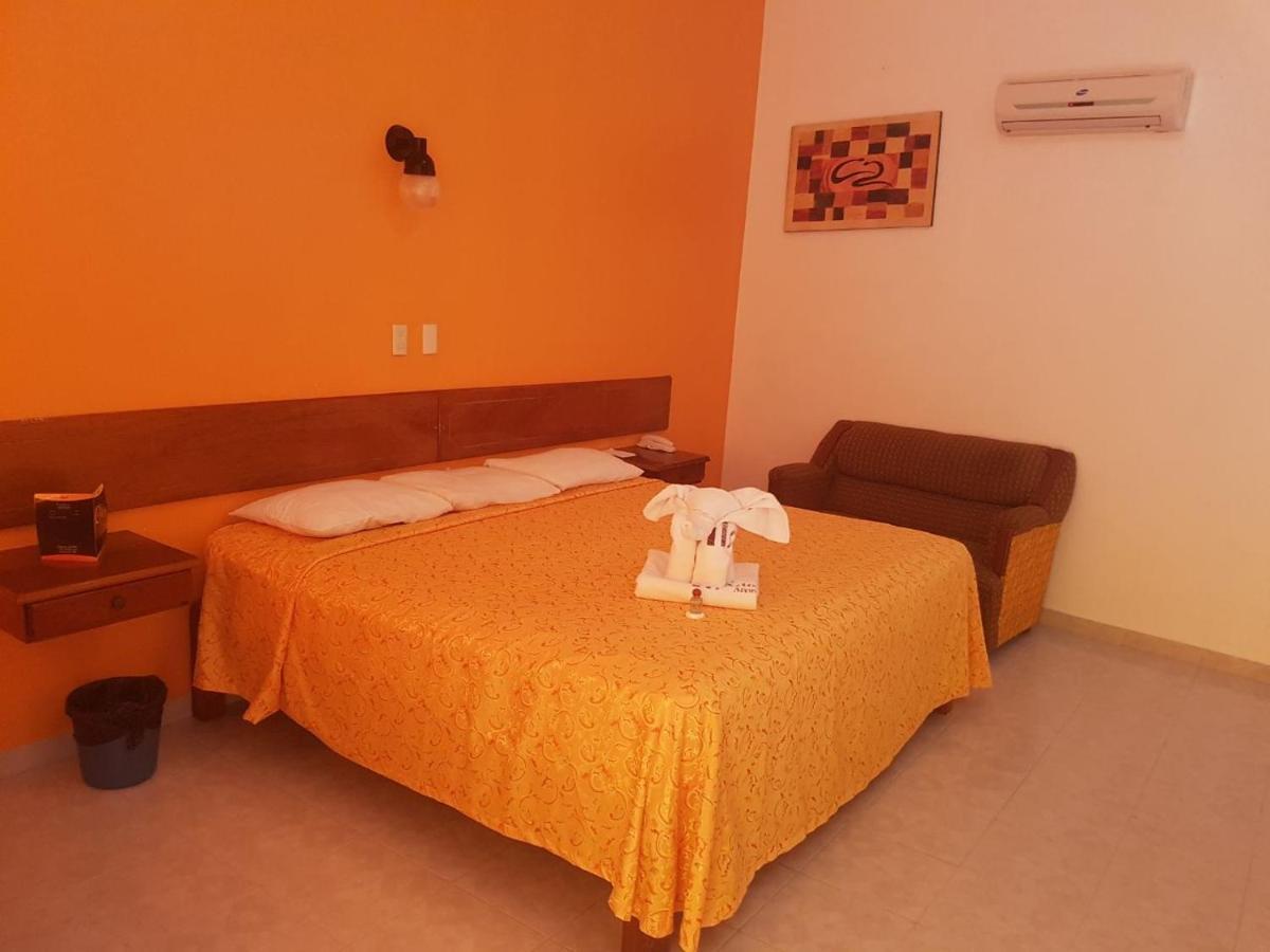 Hotel Arcos Del Parque Acayucan Exteriör bild