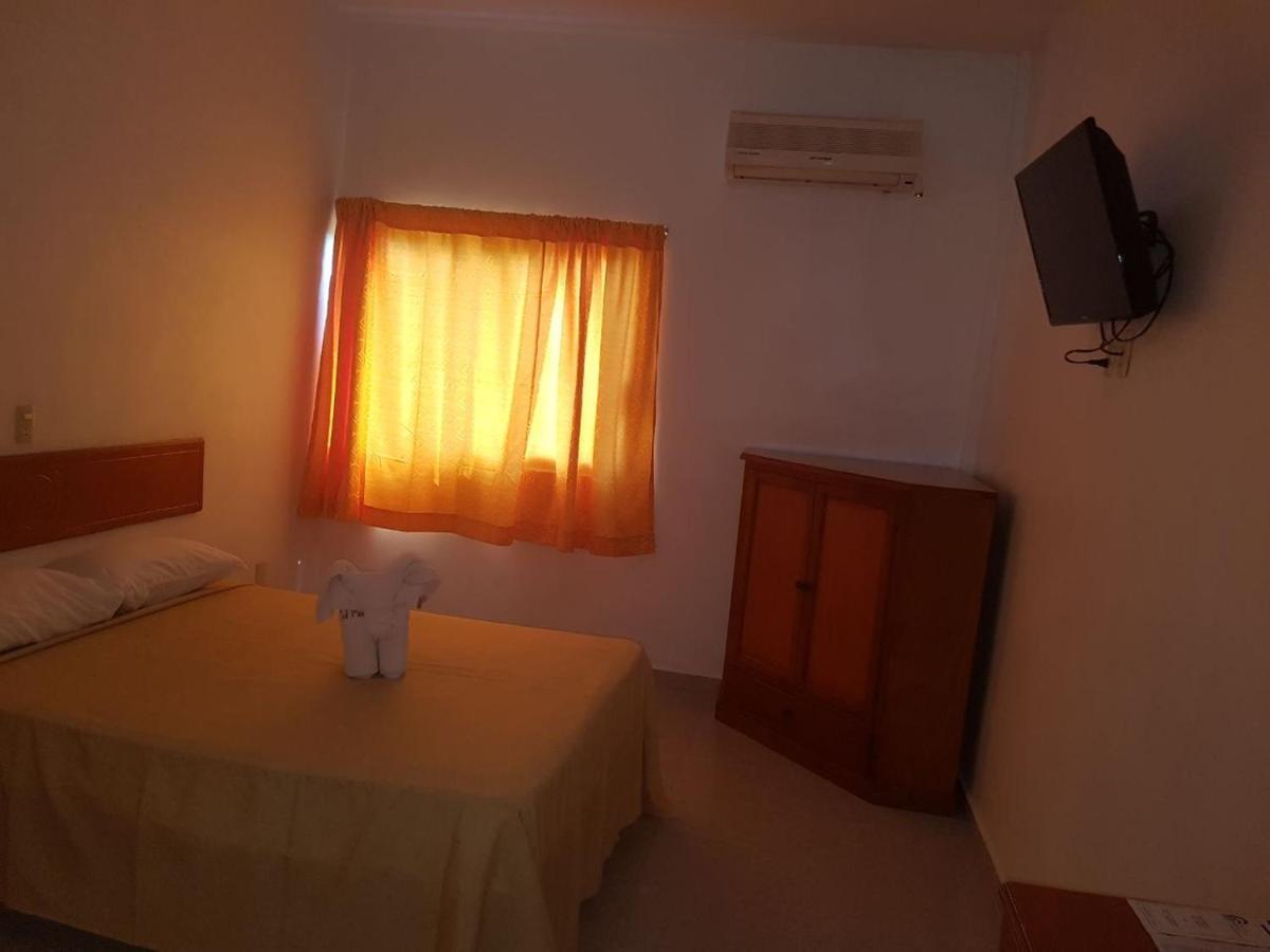 Hotel Arcos Del Parque Acayucan Exteriör bild